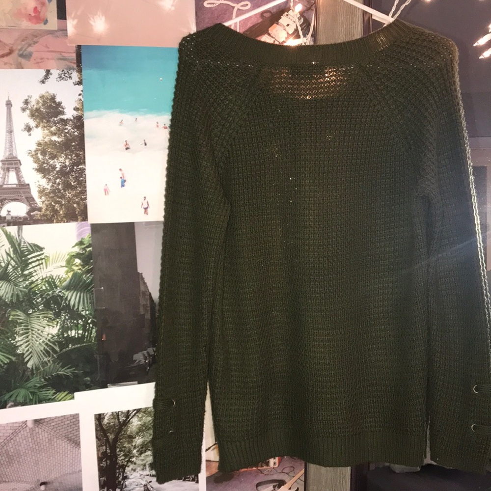 Sweater - Picture 3 of 3